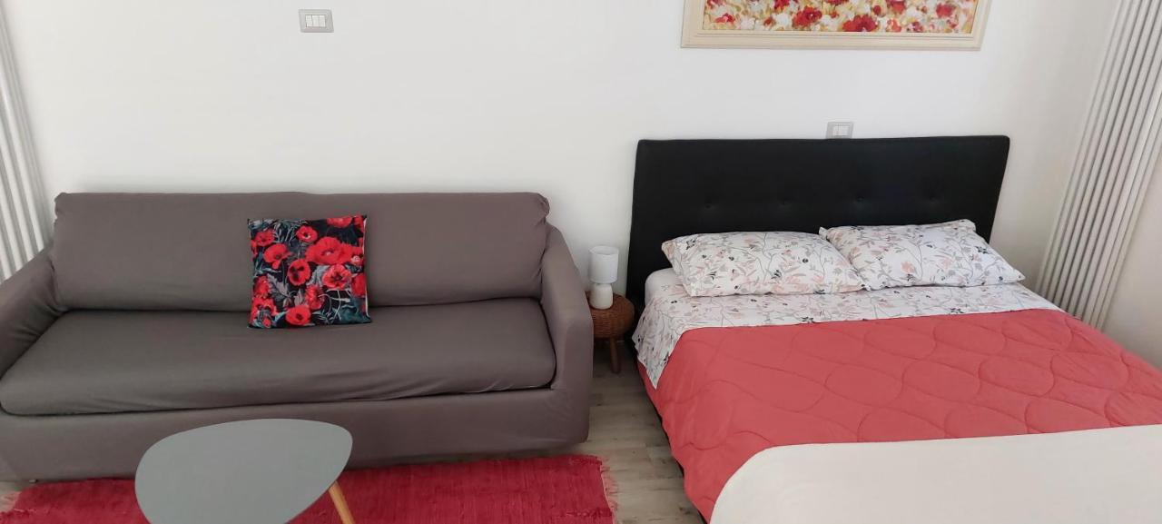 Iris Home Camblione Εξωτερικό φωτογραφία