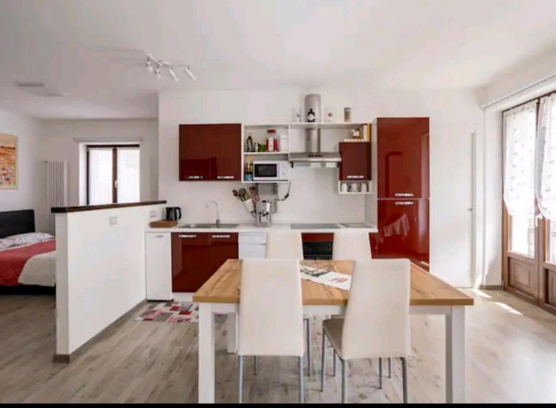 Iris Home Camblione Εξωτερικό φωτογραφία