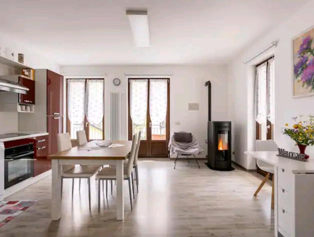 Iris Home Camblione Δωμάτιο φωτογραφία